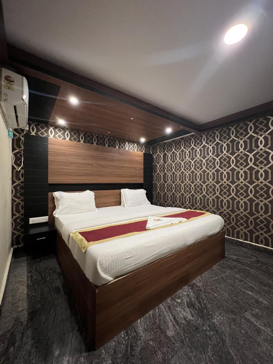 Dreamz Lodge Bangalore Esterno foto