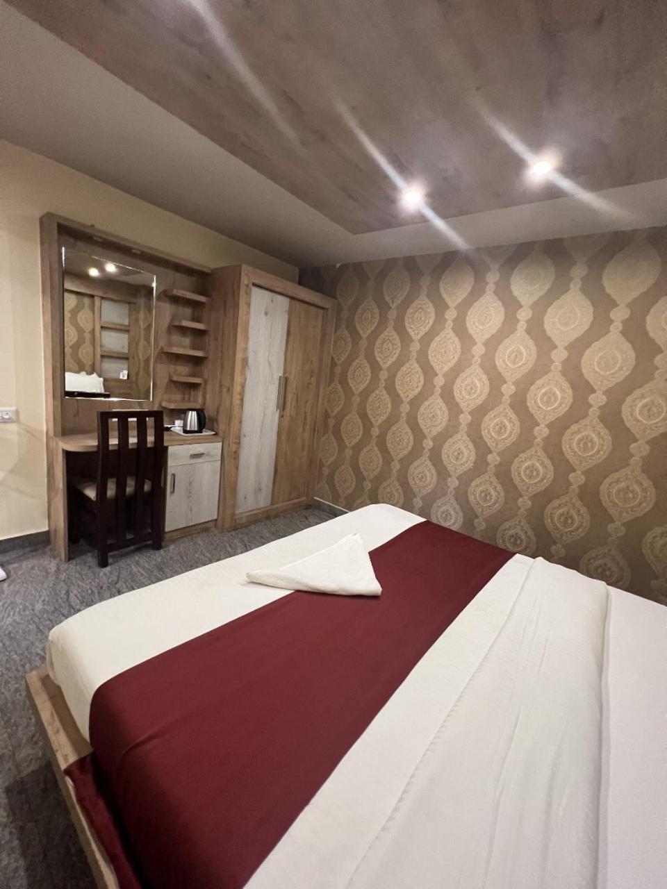 Dreamz Lodge Bangalore Esterno foto