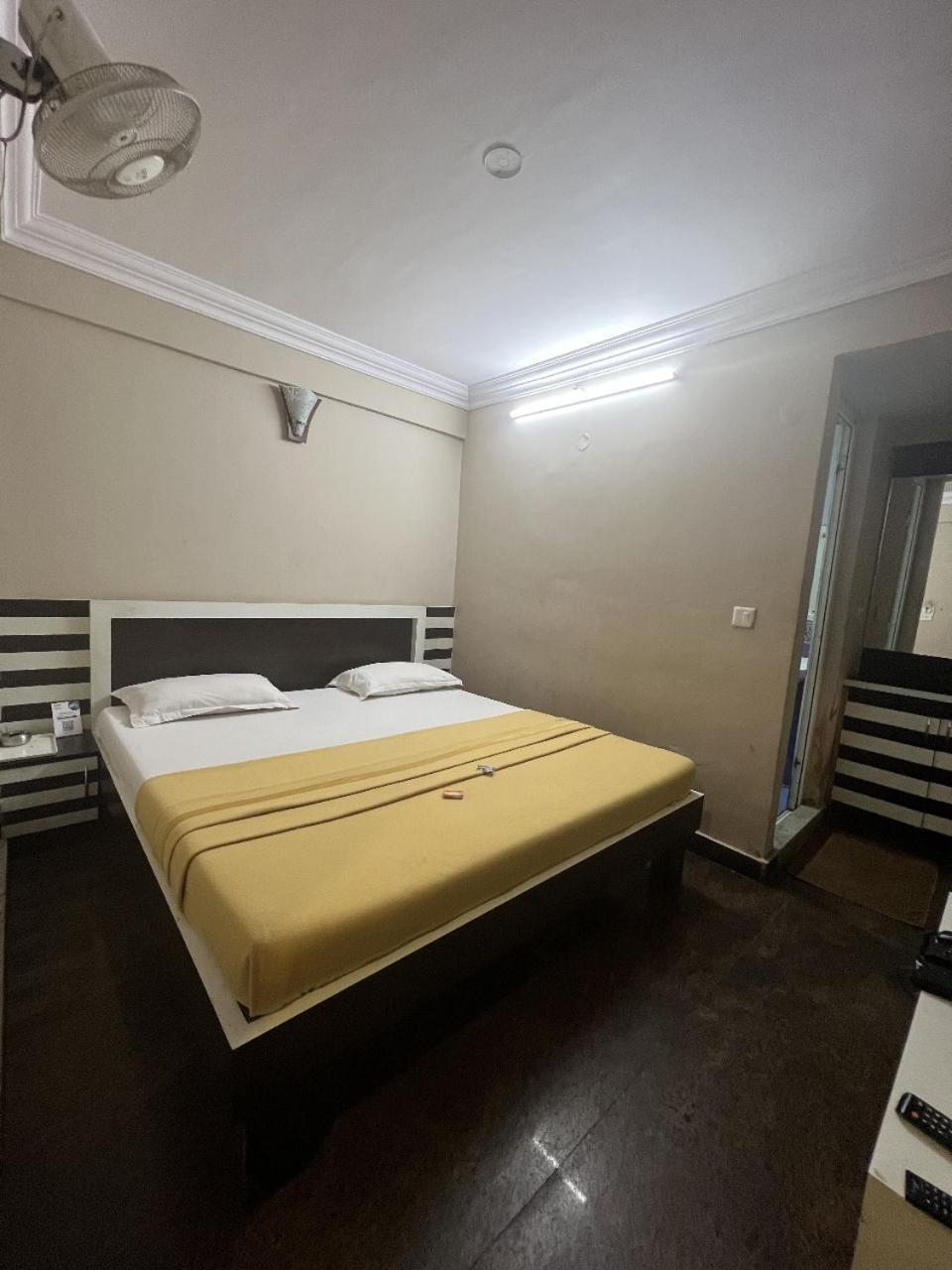 Dreamz Lodge Bangalore Esterno foto